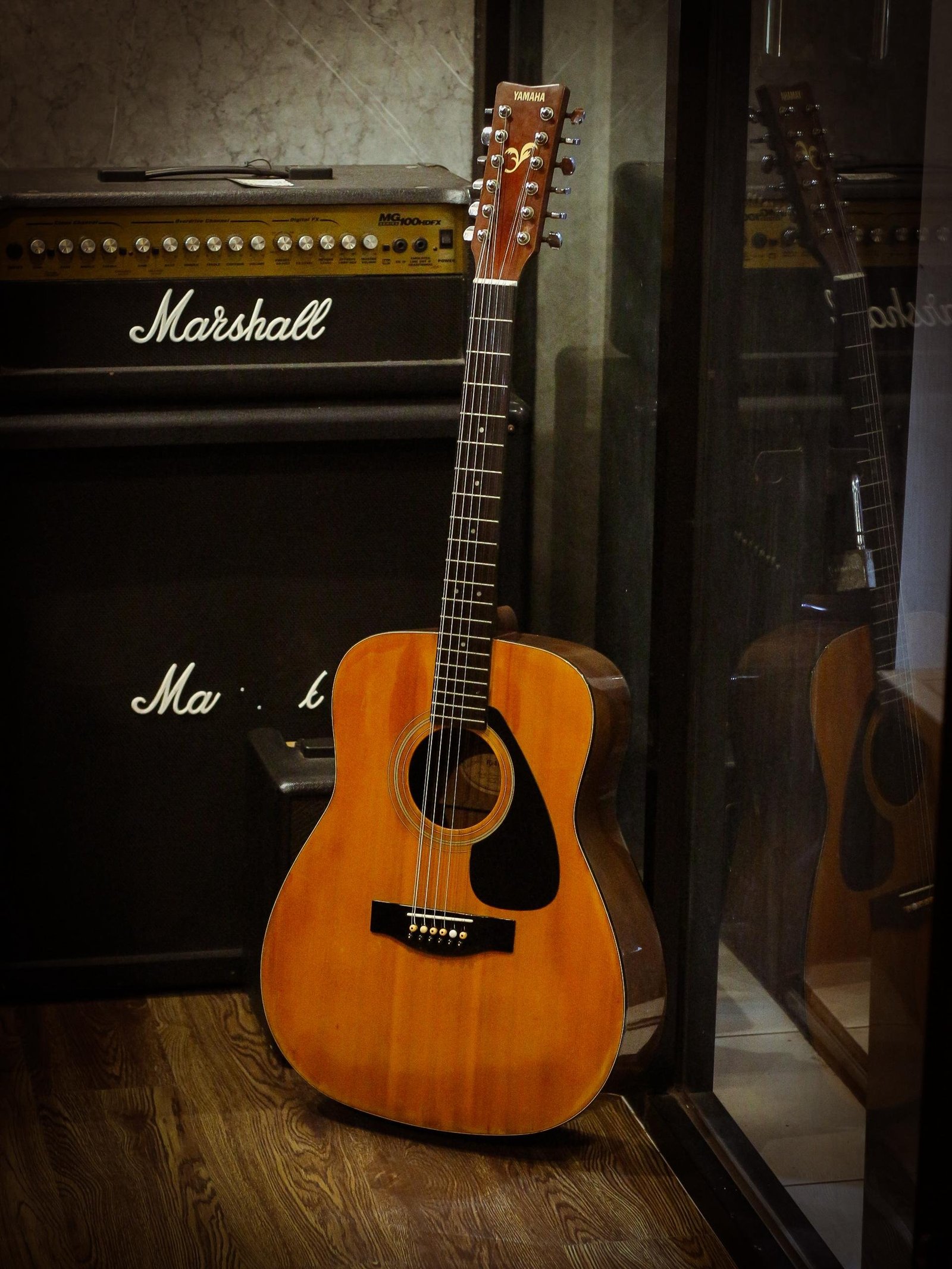 Yamaha FG411-12
