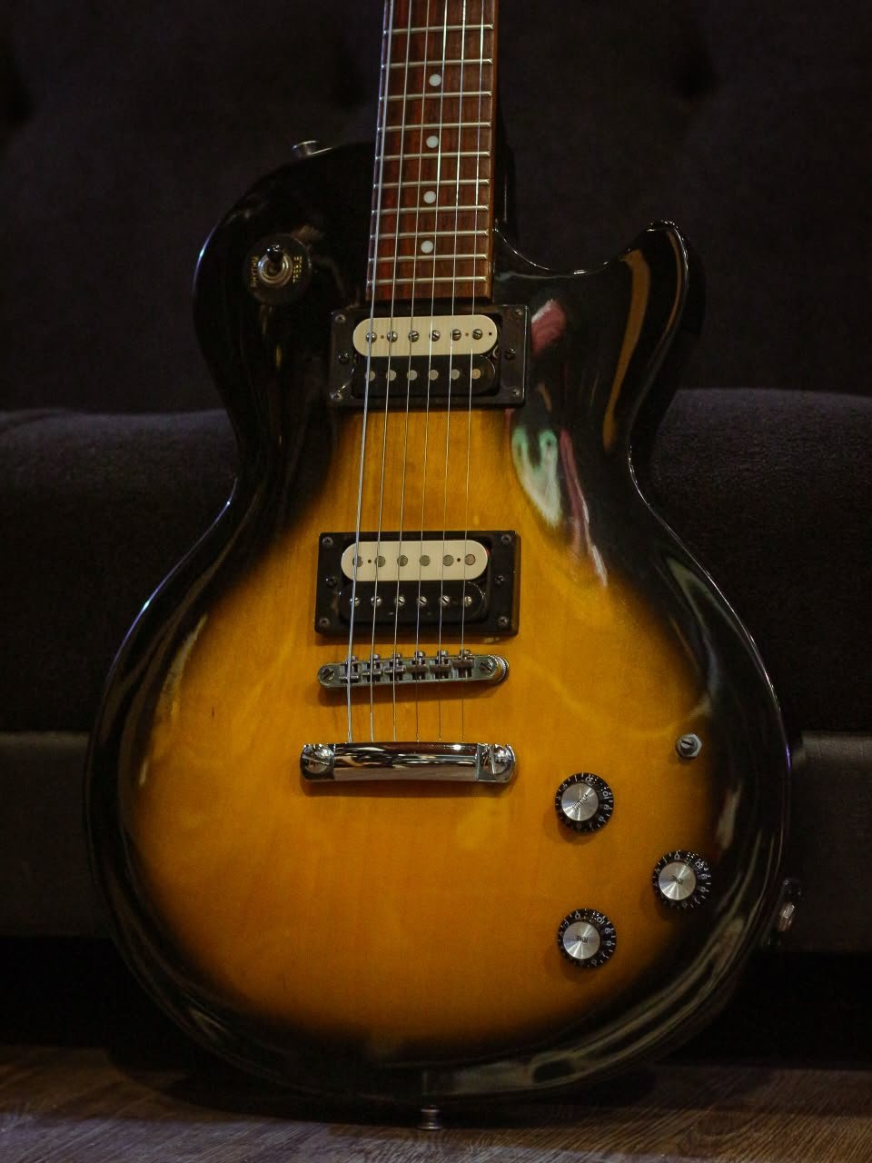 Epiphone Les Paul Studio LT Vintage Sunburst - Image 3